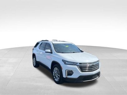 Used 2023 Chevrolet Traverse LT