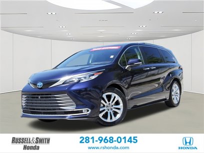 Used 2022 Toyota Sienna Platinum