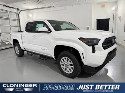 New 2025 Toyota Tacoma SR5