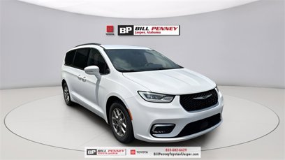 Used 2022 Chrysler Pacifica Touring