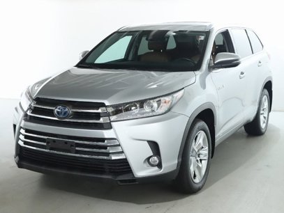 Used 2017 Toyota Highlander Limited w/ Carpet Mat Package
