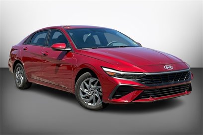 Used 2024 Hyundai Elantra Blue