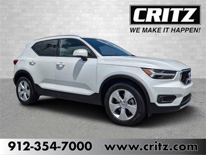 Used 2021 Volvo XC40 T4 Momentum