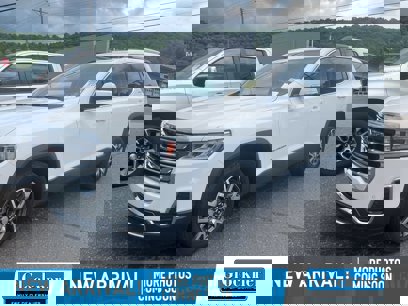 Used 2023 GMC Acadia SLE w/ Driver Convenience Package