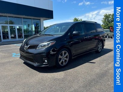 Used 2018 Toyota Sienna SE
