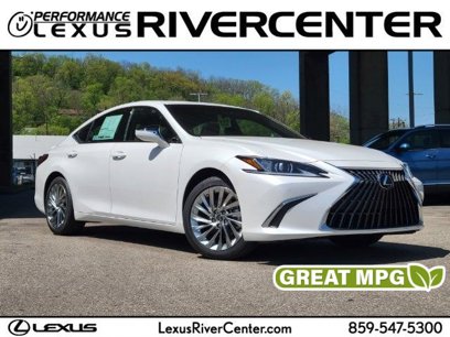 Used 2023 Lexus ES 300h w/ Luxury Package