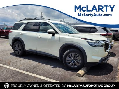Used 2022 Nissan Pathfinder SV