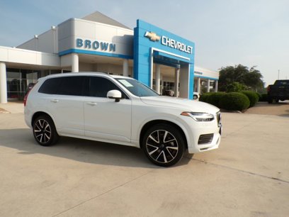 Used 2021 Volvo XC90 T6 Momentum w/ Climate Package
