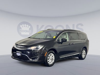 Used 2019 Chrysler Pacifica Touring-L w/ Advanced Safetytec Group