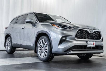 New 2025 Toyota Highlander Platinum
