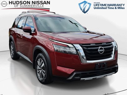 Used 2023 Nissan Pathfinder SL