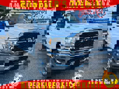 New 2024 RAM 3500 Tradesman w/ Chrome Appearance Group