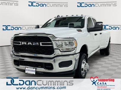 New 2024 RAM 3500 Tradesman w/ Chrome Appearance Group