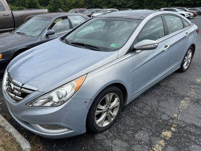 Used 2012 Hyundai Sonata Limited w/ Navigation Pkg