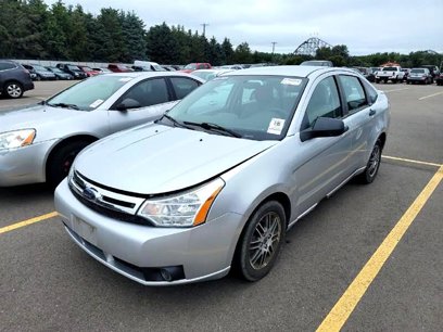Used 2010 Ford Focus SE