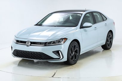 New 2025 Volkswagen Jetta SE