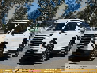 New 2025 Chevrolet Traverse LT w/ Enhanced Driving Package