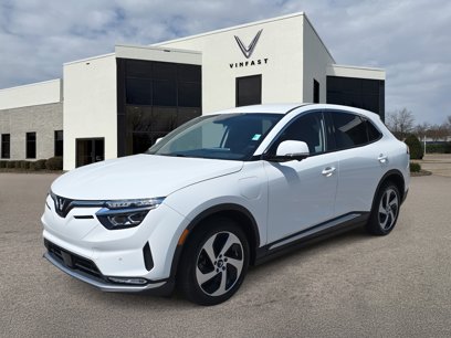 New 2025 VinFast VF 8 Eco