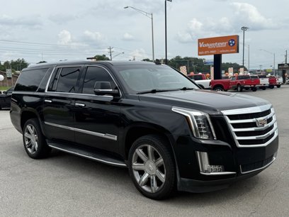 Used 2017 Cadillac Escalade ESV Luxury