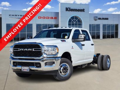 New 2024 RAM 3500 Tradesman w/ Chrome Appearance Group
