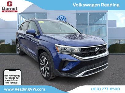 Certified 2022 Volkswagen Taos SE w/ Panoramic Sunroof Package