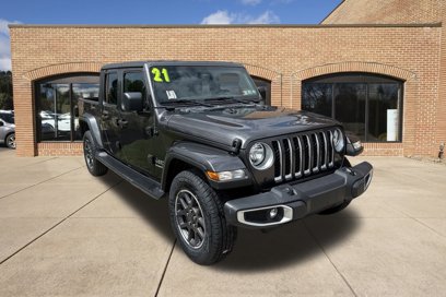 Used 2021 Jeep Gladiator Overland w/ Popular Equipment Package