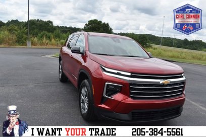 Used 2025 Chevrolet Traverse LT w/ Driver Confidence Package