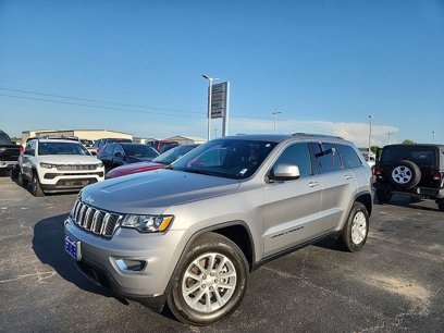 Used 2021 Jeep Grand Cherokee Laredo