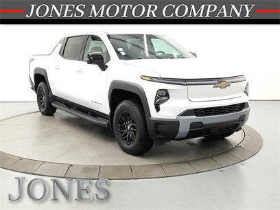 New 2025 Chevrolet Silverado EV LT