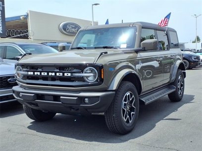 New 2025 Ford Bronco Outer Banks