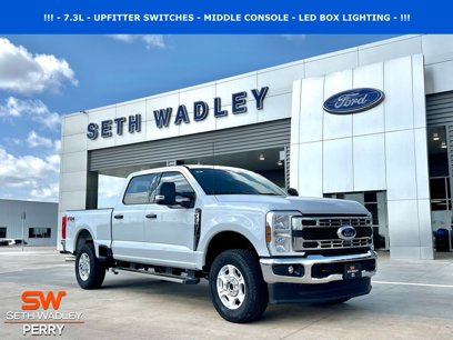 New 2025 Ford F250 XLT w/ FX4 Off-Road Package