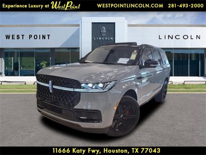 New 2025 Lincoln Navigator Reserve w/ Jet Appearance Package