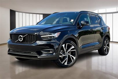 Used 2021 Volvo XC40 T5 R-Design w/ Advanced Package
