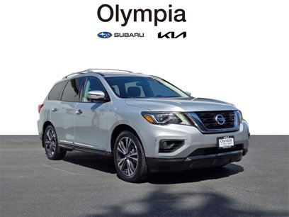 Used 2017 Nissan Pathfinder Platinum w/ Family Entertainment Package