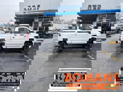 New 2025 Chevrolet Silverado 1500 Custom w/ LPO, Dark Essentials Package