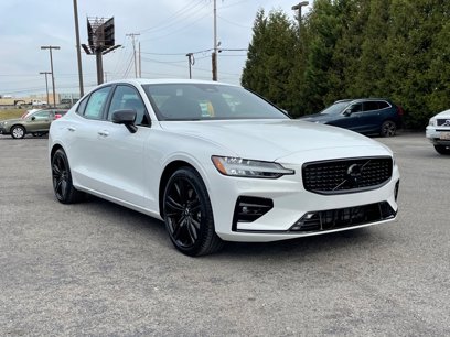 New 2024 Volvo S60 B5 Plus w/ Climate Package