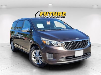 Used 2015 Kia Sedona LX w/ LX Convenience Package