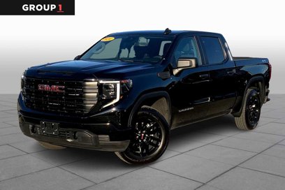 Used 2024 GMC Sierra 1500 Pro w/ Graphite Edition
