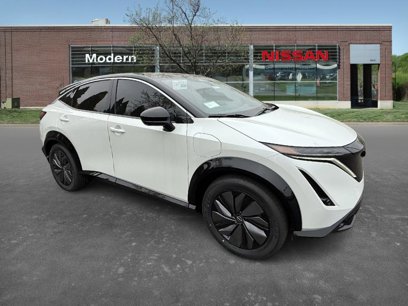 New 2025 Nissan Ariya FWD