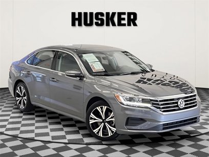 Used 2022 Volkswagen Passat 2.0T SE