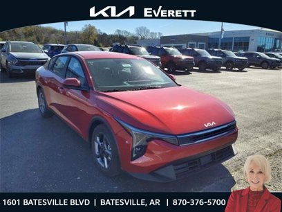 New 2025 Kia K4 LXS