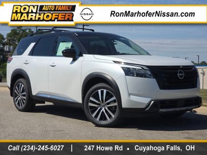New 2025 Nissan Pathfinder Platinum w/ Black Appearance Package