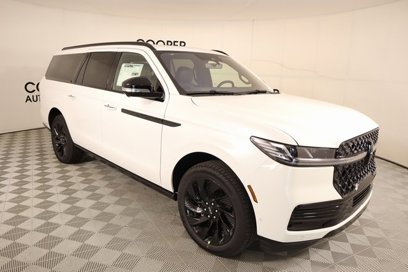 New 2025 Lincoln Navigator L Reserve w/ Jet Appearance Package