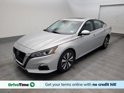 Used 2022 Nissan Altima 2.5 SV w/ SV Premium Package