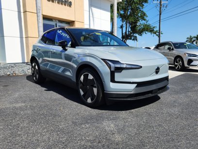 New 2025 Volvo EX30 Ultra w/ Climate Package
