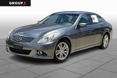 Used 2011 INFINITI G37 Journey w/ Premium Pkg