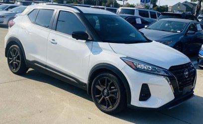 Used 2023 Nissan Kicks SR