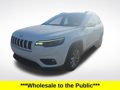 Used 2019 Jeep Cherokee Latitude w/ Popular Appearance Group