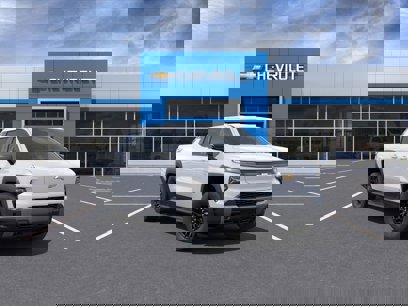 New 2025 Chevrolet Silverado EV LT