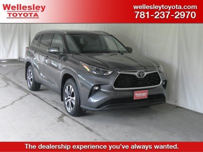 Used 2022 Toyota Highlander XLE